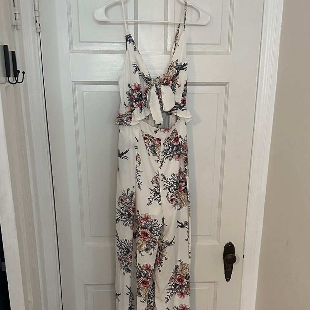 NWT L'ATISTE Floral Print Jumpsuit